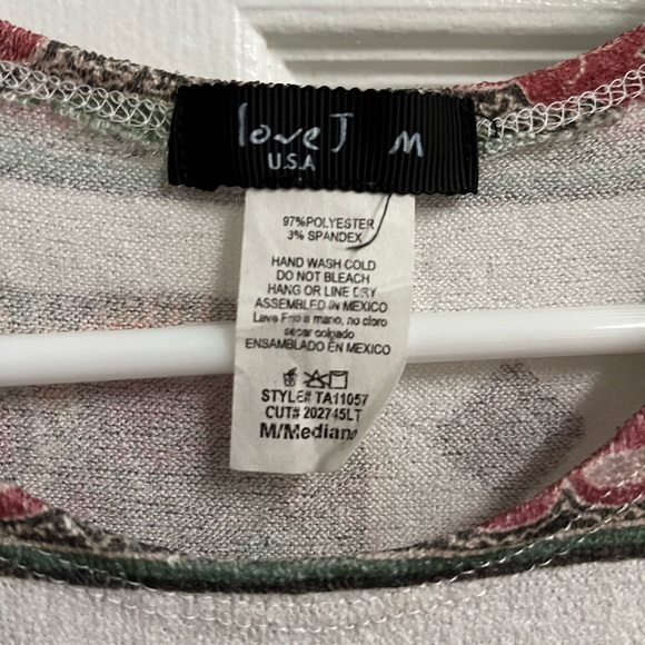 Love J sleeveless blouse EUC - Picture 3 of 5